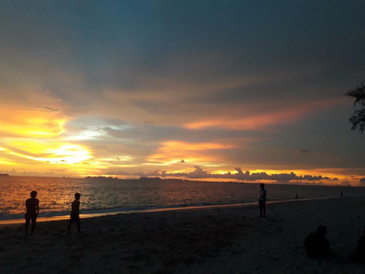 Bluesky Beach Bungalows Ko Lanta エクステリア 写真