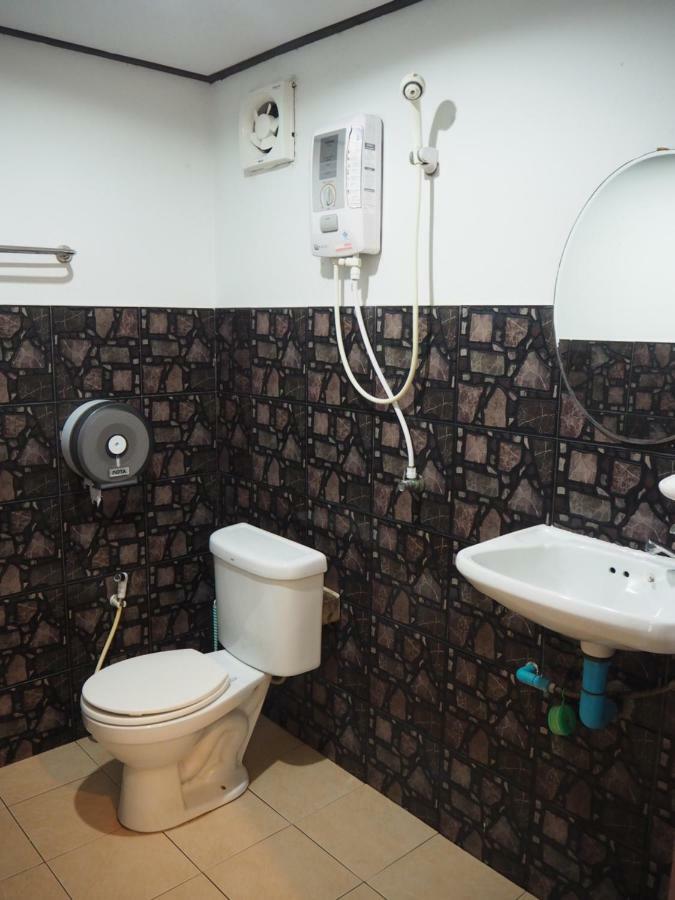 Bluesky Beach Bungalows Ko Lanta エクステリア 写真